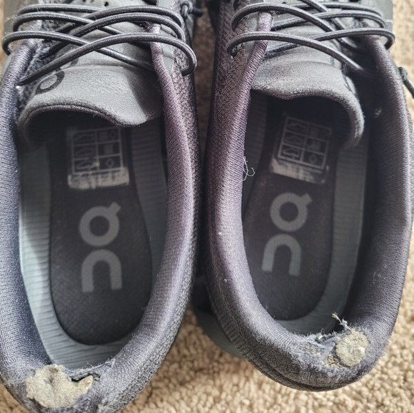 Womens On CLOUD Sneakers All Black - Picture 5 of 7